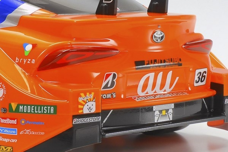 TAMIYA 1/10 R/C au TOM\'S GR Supra (TT-02)