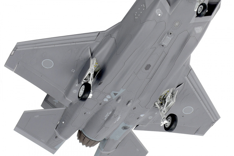 TAMIYA 1/72 Lockheed Martin® F-35®A Lightning ?® TAMIYA 1/72 Lockheed Martin® F-35®A Lightning ?®