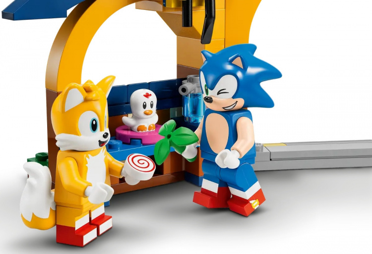 LEGO Sonic the Hedgehog 76991 - Tails\' Workshop and Tornado Plane