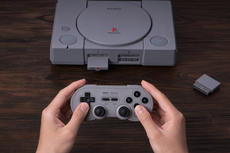 8BitDo Retro Received Receiver, PlayStation / PlayStation 2 8BitDo Retro Received Receiver, PlayStation / PlayStation 2