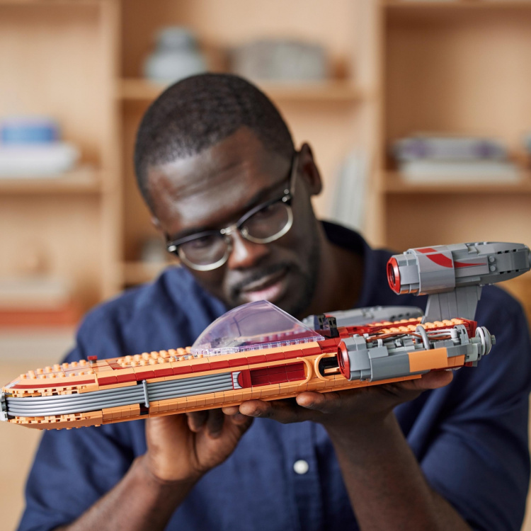 LEGO Star Wars 75341 - Luke Skywalker’s Landspeeder