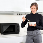 BLACK+DECKER Microwave with Grill Function Black