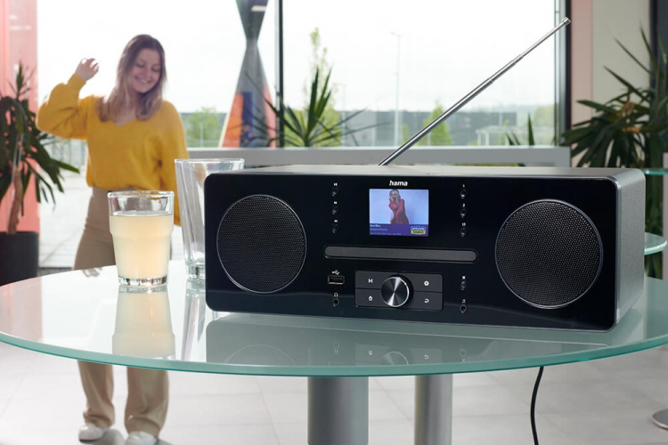 Hama FM/DAB+/CD/BT Internetradio DIR1570CBT Black Hama FM/DAB+/CD/BT Internetradio DIR1570CBT Black