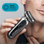 Braun Series 7 71-S7500cc -parranajokone puhdistusasemalla