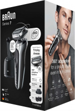 Braun Series 7 71-S7500cc -parranajokone puhdistusasemalla