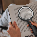 LogiLink Förstoringsglas Ø9cm med LED-belysning