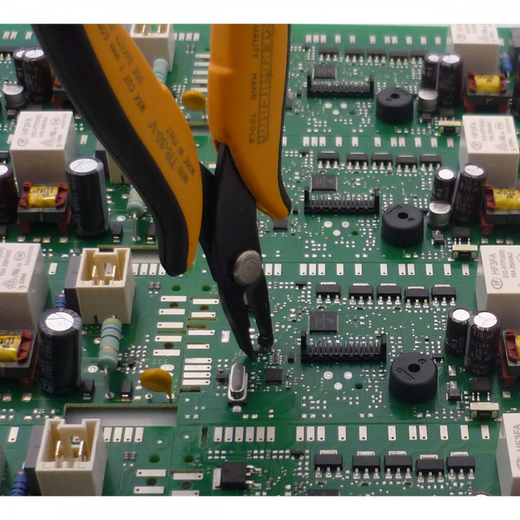 Piergiacomi Flush end cutter for clean cuts