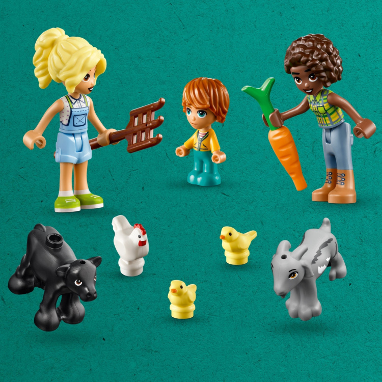 LEGO Friends 42617 - Farm Animal Sanctuary