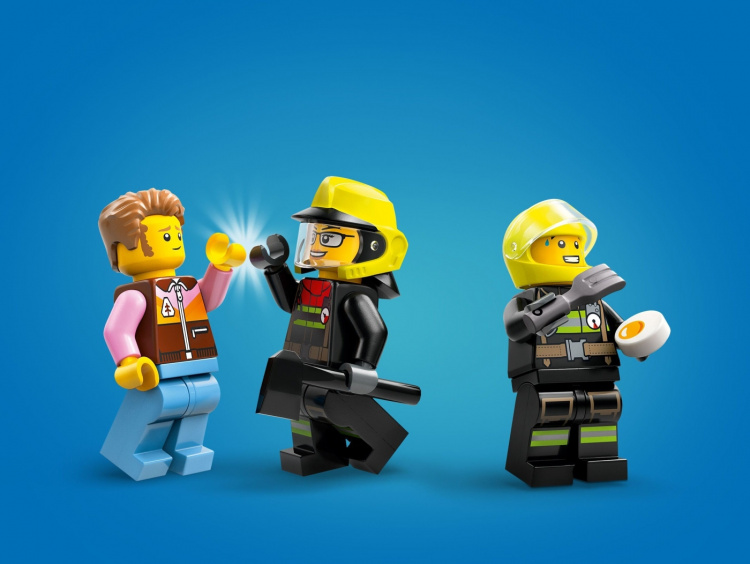 LEGO City Fire 60412 - 4x4 Fire Truck with Rescue Boat