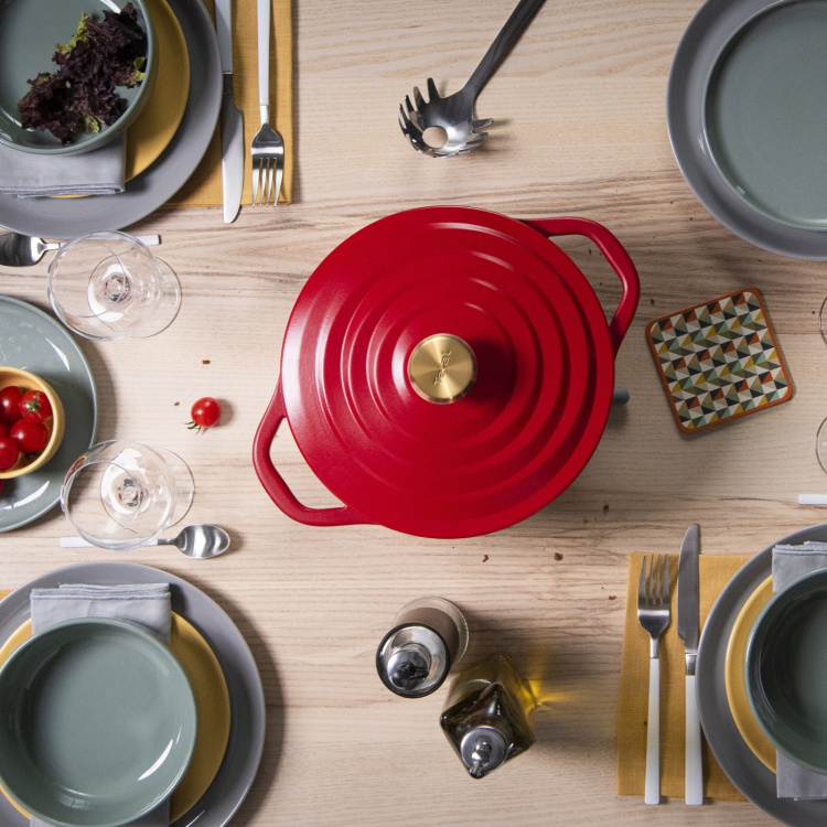 Tefal Air -gjutjärnsgryta, 4,7 L, röd Tefal Air -gjutjärnsgryta, 4,7 L, röd