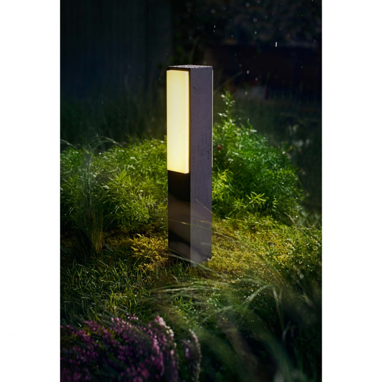 <p><strong>Philips Stratosphere Pedistal Ultra Efficient LED Anthracite</strong></p><p><strong>Our most energy efficient LED lights to date</strong><br />Philips Stratosphere ultra-efficient outdoor lights use groundbreaking new technology to reduce carbo <p><strong>Philips Stratosphere Pedistal Ultra Efficient LED Anthracite</strong></p><p><strong>Our most energy efficient LED lights to date</strong><br />Philips Stratosphere ultra-efficient outdoor lights use groundbreaking new technology to reduce carbo