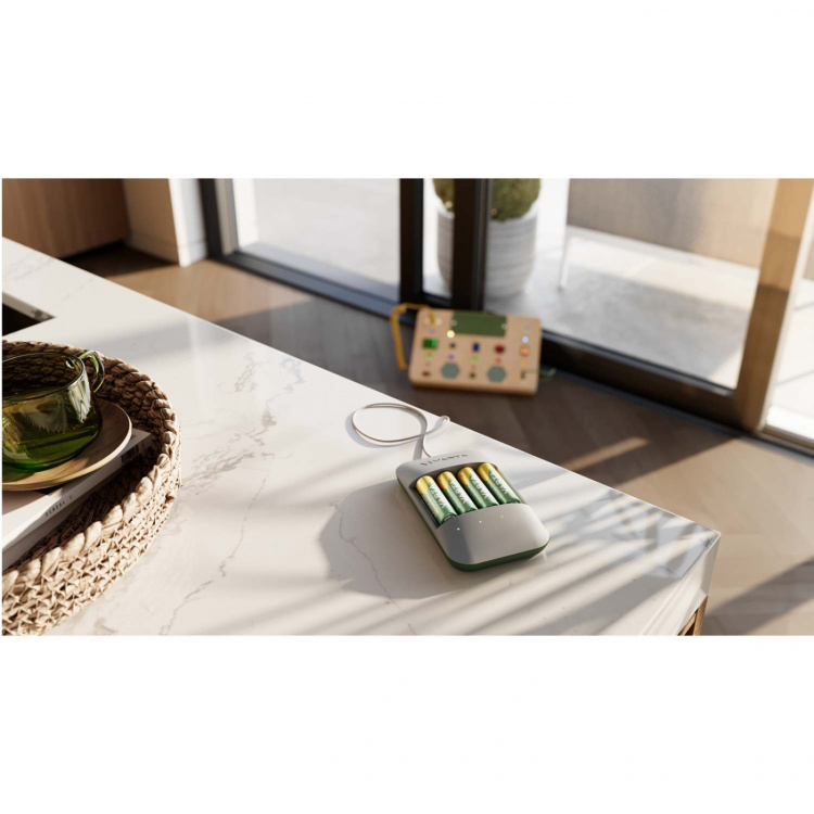 Varta Eco Charger Pro Recycled inkl. 4x AA 2100 mAh Varta Eco Charger Pro Recycled inkl. 4x AA 2100 mAh
