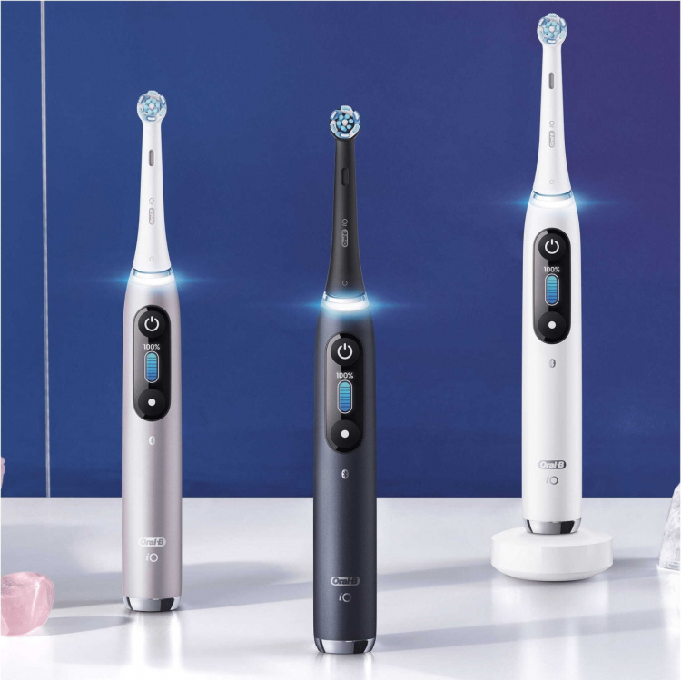 Oral B iO Series 9 - elektrisk tandborste, vit Oral B iO Series 9 - elektrisk tandborste, vit