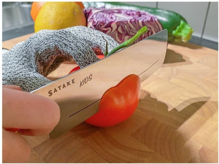 Satake Kids kniv och skärhandske