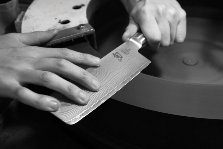 KAI Shun Classic DM0719 20 cm - Chef\'s Knife with Oval Sharpening