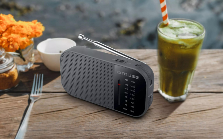 MUSE M-025 R Radio Portable FM/AM Black