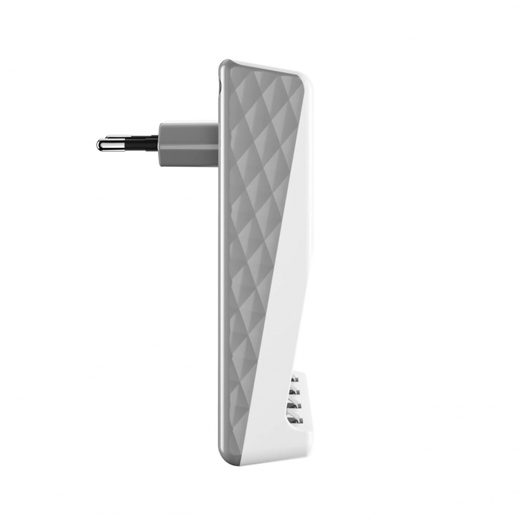 Varta Plug Charger, includes 4x AA 2100 mAh