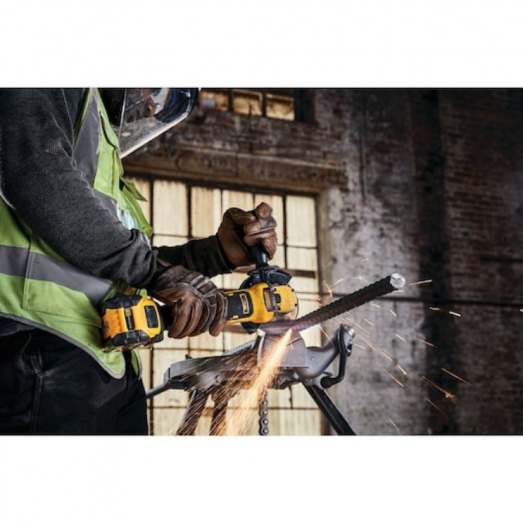 DeWALT DCG409VSNT-XJ Angle Grinder 18V Cordless with bag DeWALT DCG409VSNT-XJ Angle Grinder 18V Cordless with bag