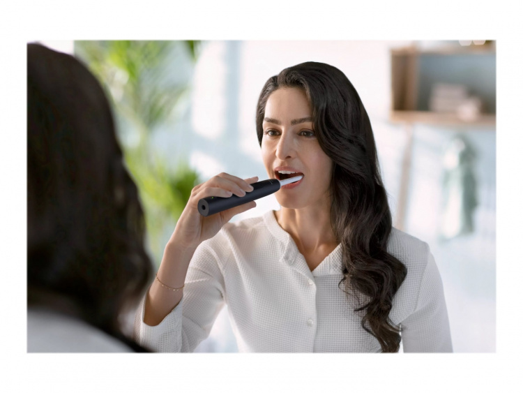 Philips Black Toothbrush HX3673