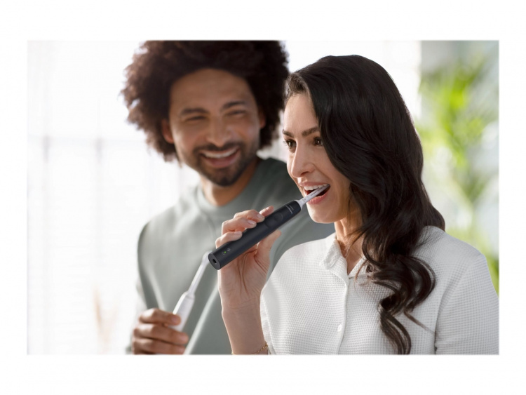 Philips Black Toothbrush HX3673