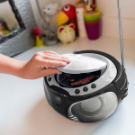 Lenco Portable FM Radio CD/MP3/USB/Bluetooth® player with LED lighting Silver