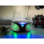 Lenco Portable FM Radio CD/MP3/USB/Bluetooth® player with LED lighting Silver