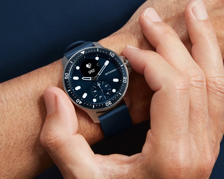 Withings Scanwatch Horizon hybrid watch, 43 mm, silver / blue