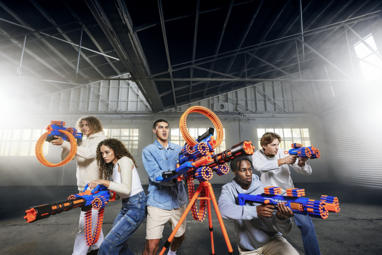X-Shot Insanity-Motorized Age Fire Gatlin Gun with tripod - foam gun