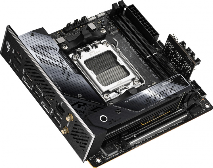 ASUS ROG STRIX X670E-I GAMING WIFI mITX motherboard