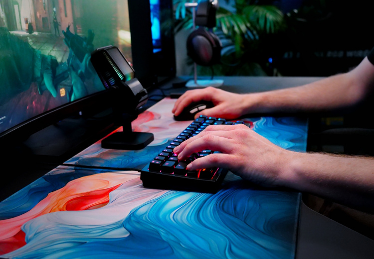 Xtrfy K5V2 RGB Compact 65% Mechanical Gaming Keyboard, black