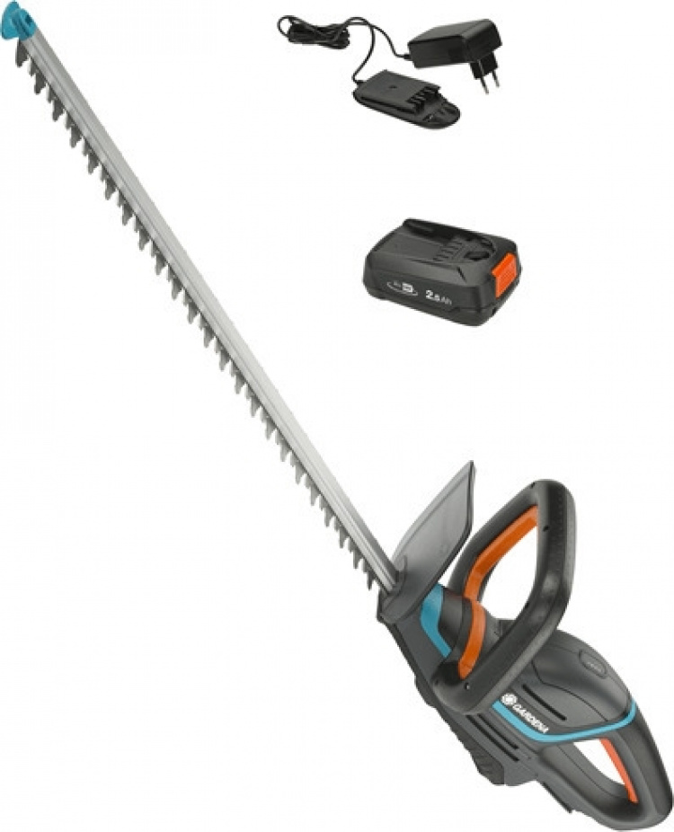 GARDENA ComfortCut 60 18V P4A Battery Hedge Trimmer with 2.6 Ah battery