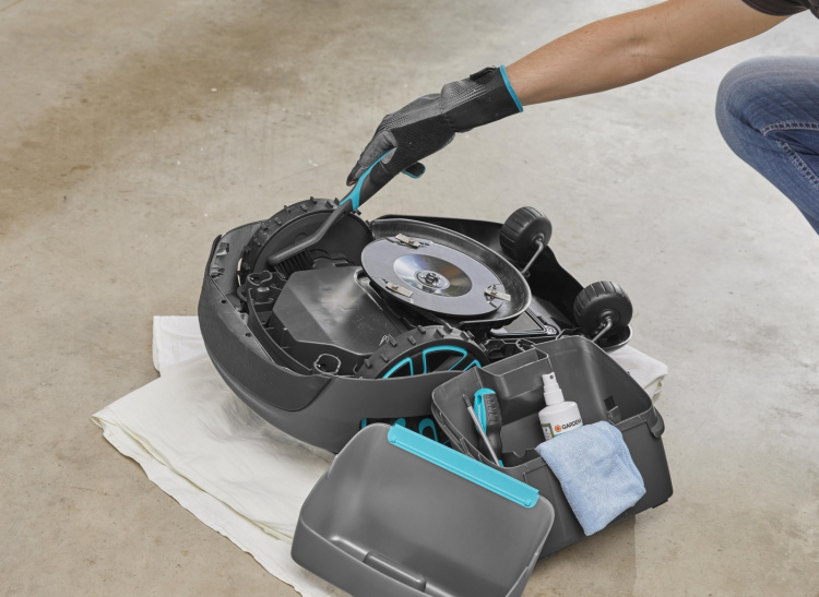 GARDENA Robotic Mower Maintenance Kit GARDENA Robotic Mower Maintenance Kit