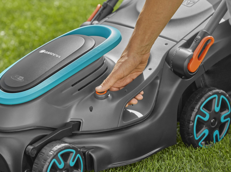 GARDENA PowerMax 37/36V P4A Ready-To-Use Set Accu Lawnmower GARDENA PowerMax 37/36V P4A Ready-To-Use Set Accu Lawnmower