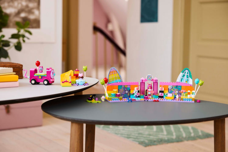 LEGO Gabby\'s Dollhouse 10797 - Gabby\'s party room