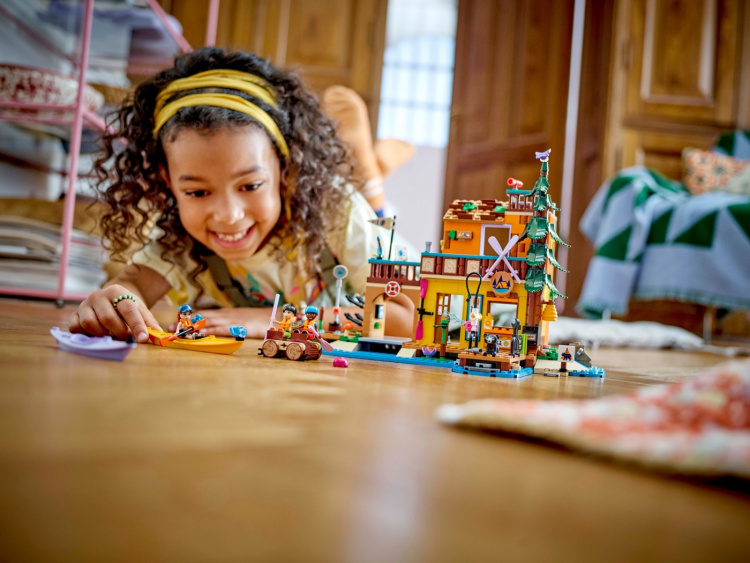 LEGO Friends 42626 - Water sports at adventure camp LEGO Friends 42626 - Water sports at adventure camp