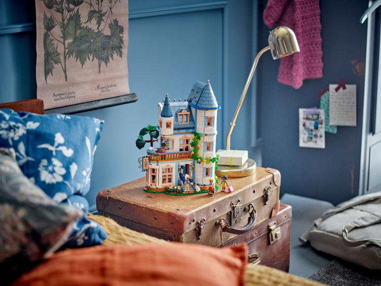 LEGO Friends 42638 - House in the Castle LEGO Friends 42638 - House in the Castle