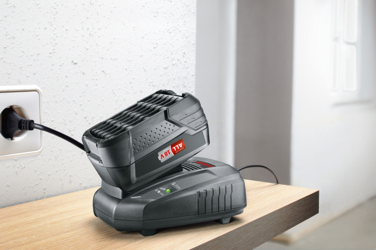 Bosch 18 V Li-on battery, 4.0 Ah Bosch 18 V Li-on battery, 4.0 Ah