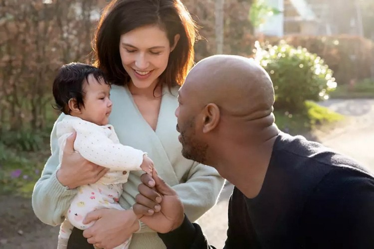 Philips Avent SCY903/66 Natural Response feeding bottle, 260 ml, giraffe