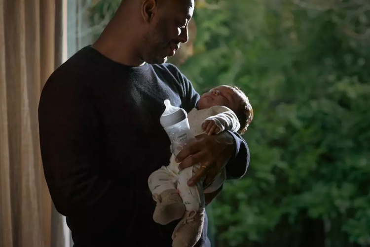 Philips Avent SCY903/66 Natural Response feeding bottle, 260 ml, giraffe