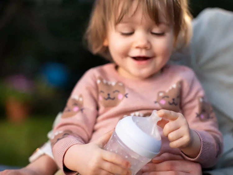 Philips Avent SCY965/02 Natural Response bottle feeding tube, flow 5, 6 months+, pack of 2 Philips Avent SCY965/02 Natural Response bottle feeding tube, flow 5, 6 months+, pack of 2