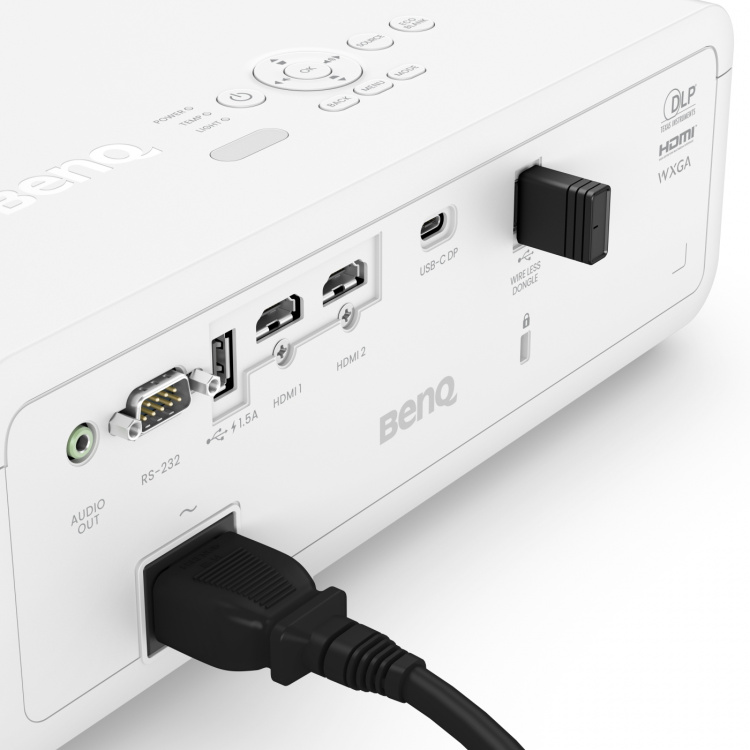 BenQ LW650 DLP laser projector