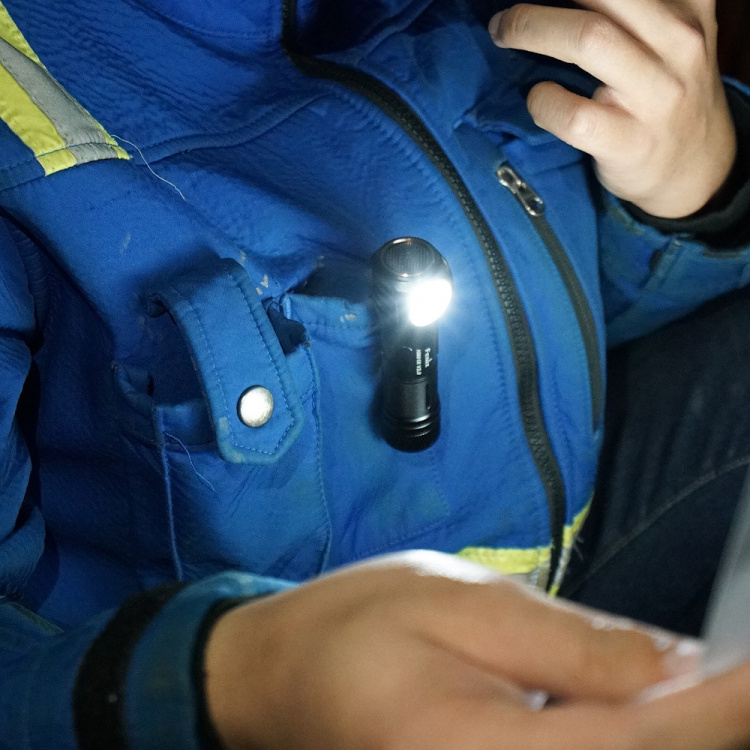 Fenix HM61R V2.0 head torch