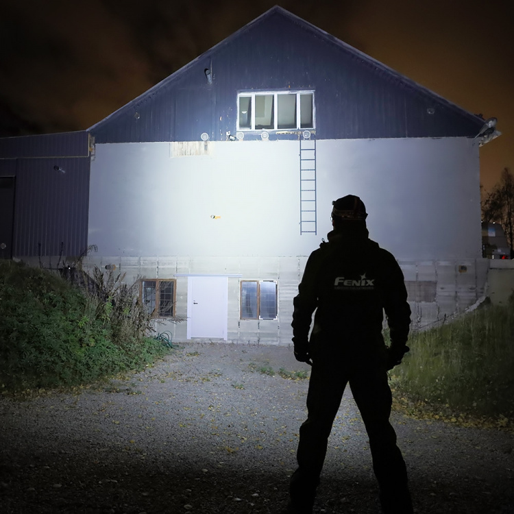 Fenix HM61R V2.0 head torch