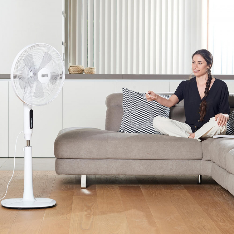 BLACK+DECKER Pedestal Fan 5 Blades White