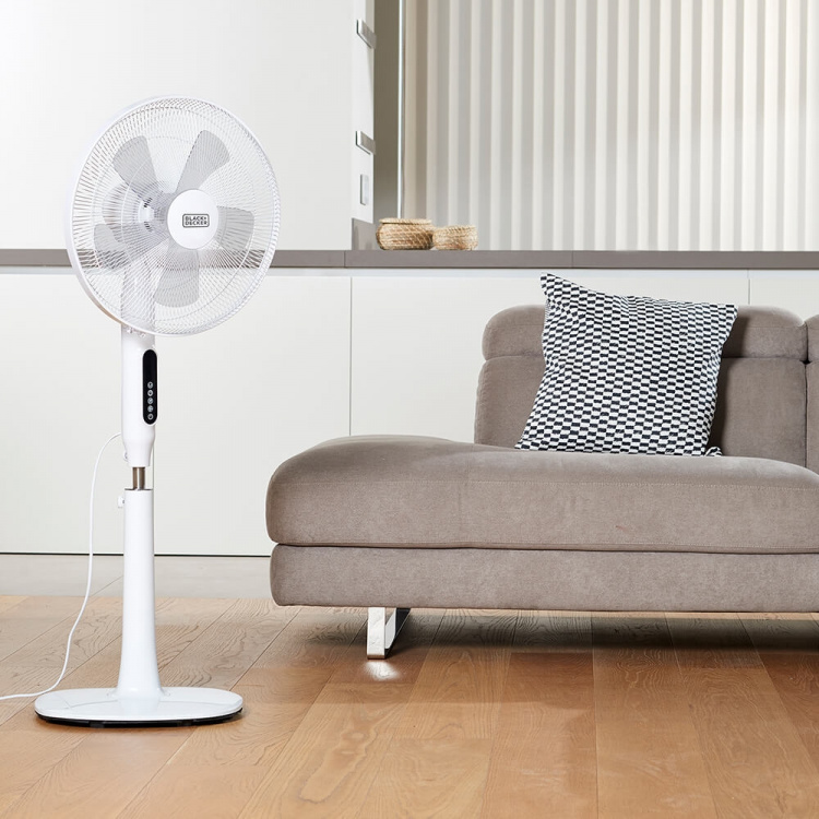BLACK+DECKER Pedestal Fan 5 Blades White