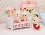 Sylvanian Families Baby cot with mobiles Sylvanian Families Baby cot with mobiles