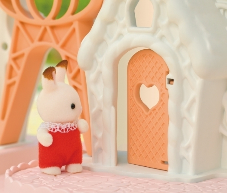 Sylvanian Families Amusement park for babies