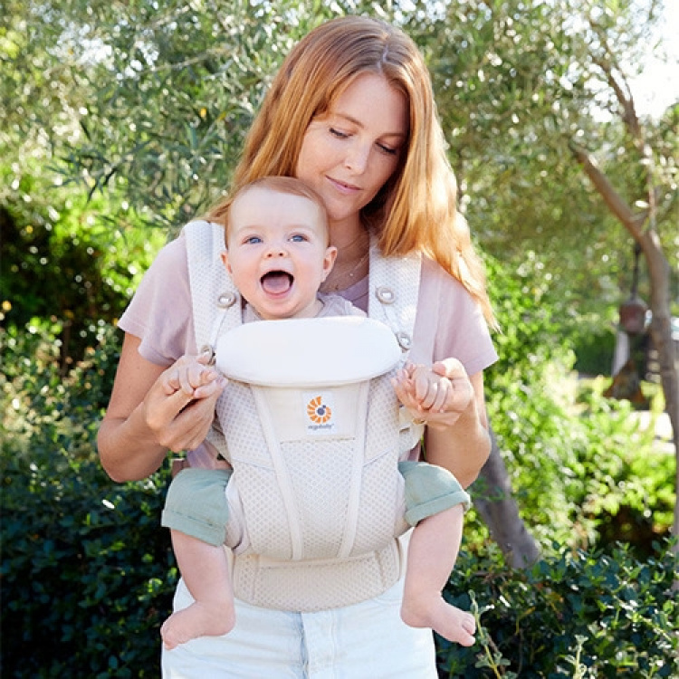Ergobaby Omni Breeze backpack, Natural Beige
