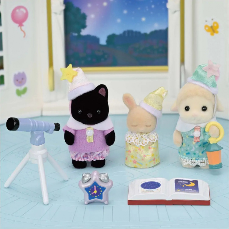 Sylvanian Families The threes at a sleepover Sylvanian Families The threes at a sleepover