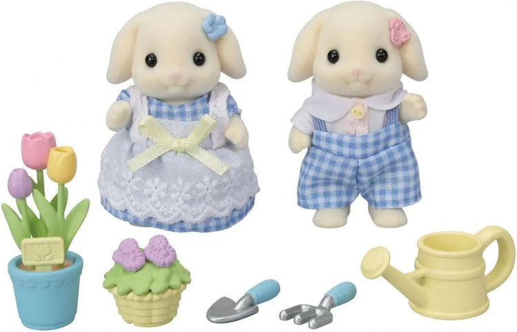 Sylvanian Families Garden set with figures